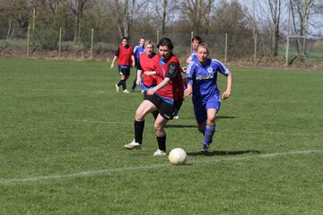 Bild 158 - Frauen am 10.4.11